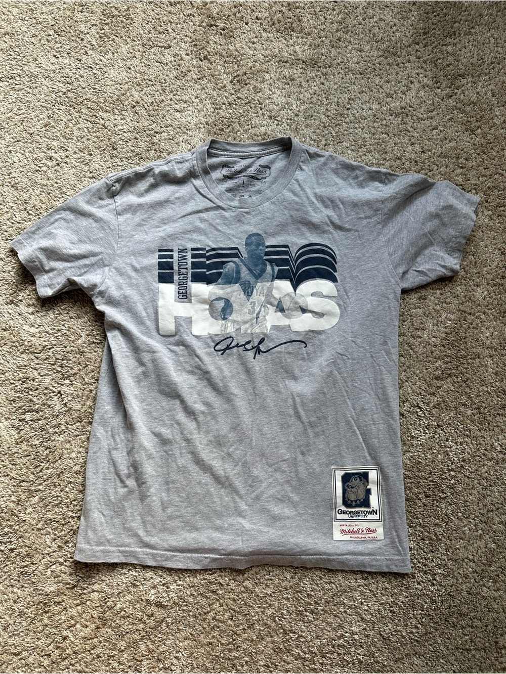 Mitchell & Ness Gray Georgetown Hoyas Allen Iverson Graphic Tee
